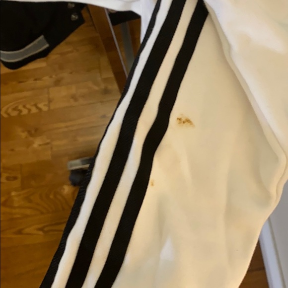 🖤🤍ADIDAS BLACK AND WHITE HOODIE🤍🖤 - Picture 2 of 2